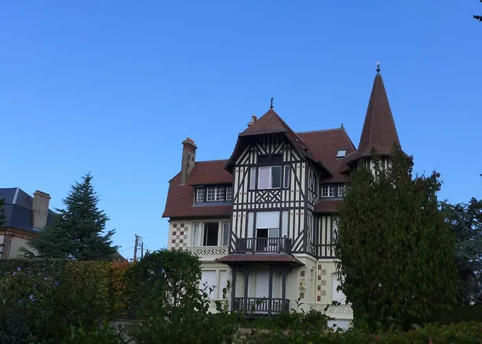 Marie Antoinette-2 By Interhome Apartment