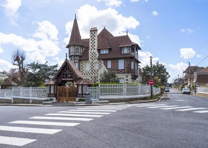 Marie Antoinette-2 By Interhome Apartment *