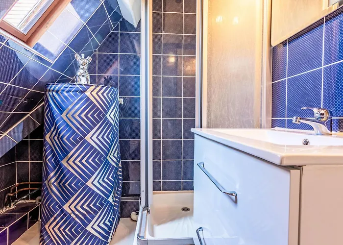 Apartment Marie Antoinette-2 By Interhome